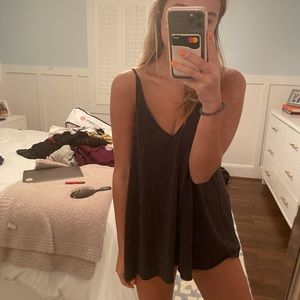 UO long loose tank